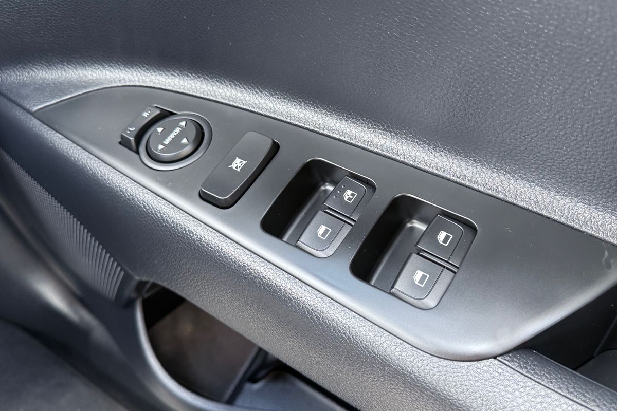 2023 Kia Stonic S YB