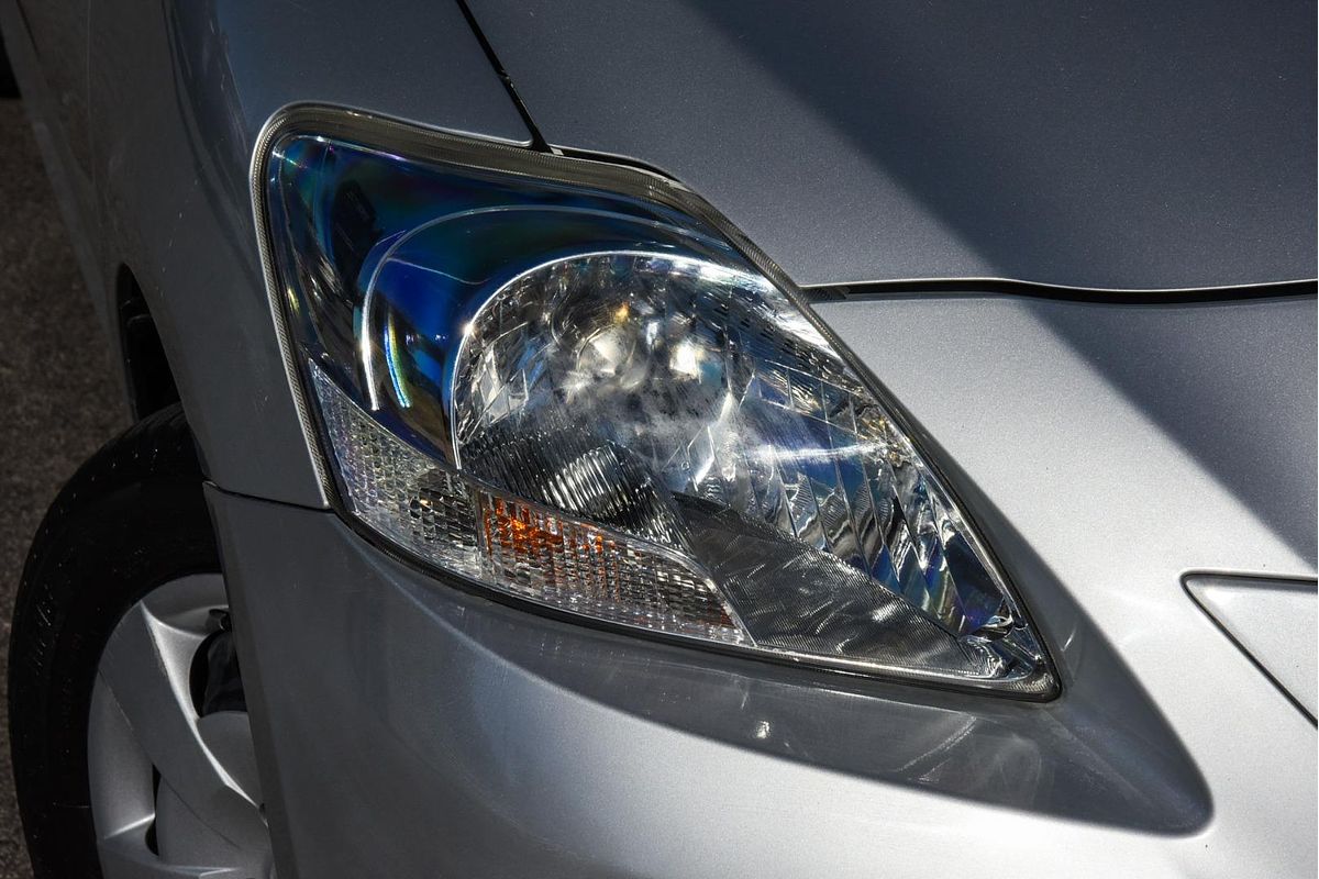 2010 Toyota Yaris YRS NCP93R