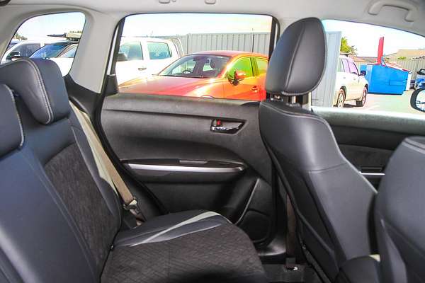 2024 Suzuki Vitara Turbo Shadow LY Series II