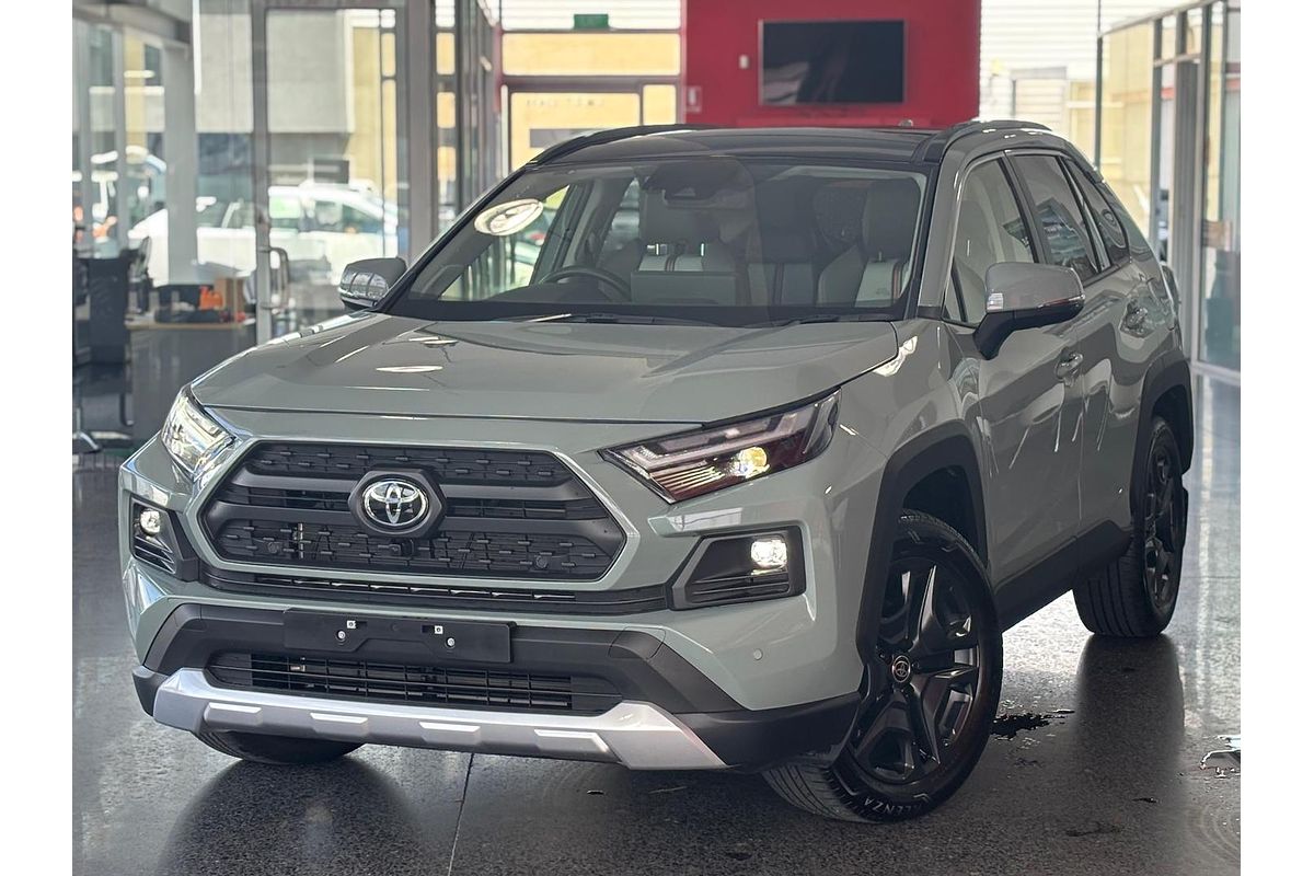 2024 Toyota RAV4 Edge AXAA54R