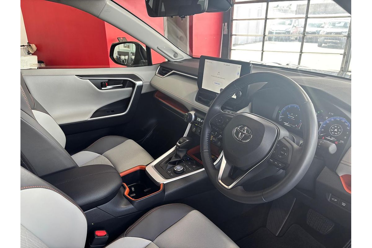 2024 Toyota RAV4 Edge AXAA54R