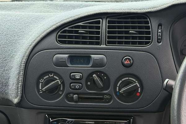 2002 Mitsubishi Lancer GLi CE2