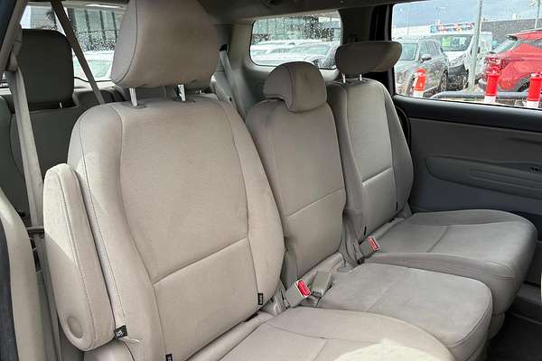 2015 Kia Carnival S YP