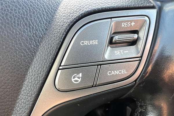 2013 Hyundai Santa Fe Highlander DM