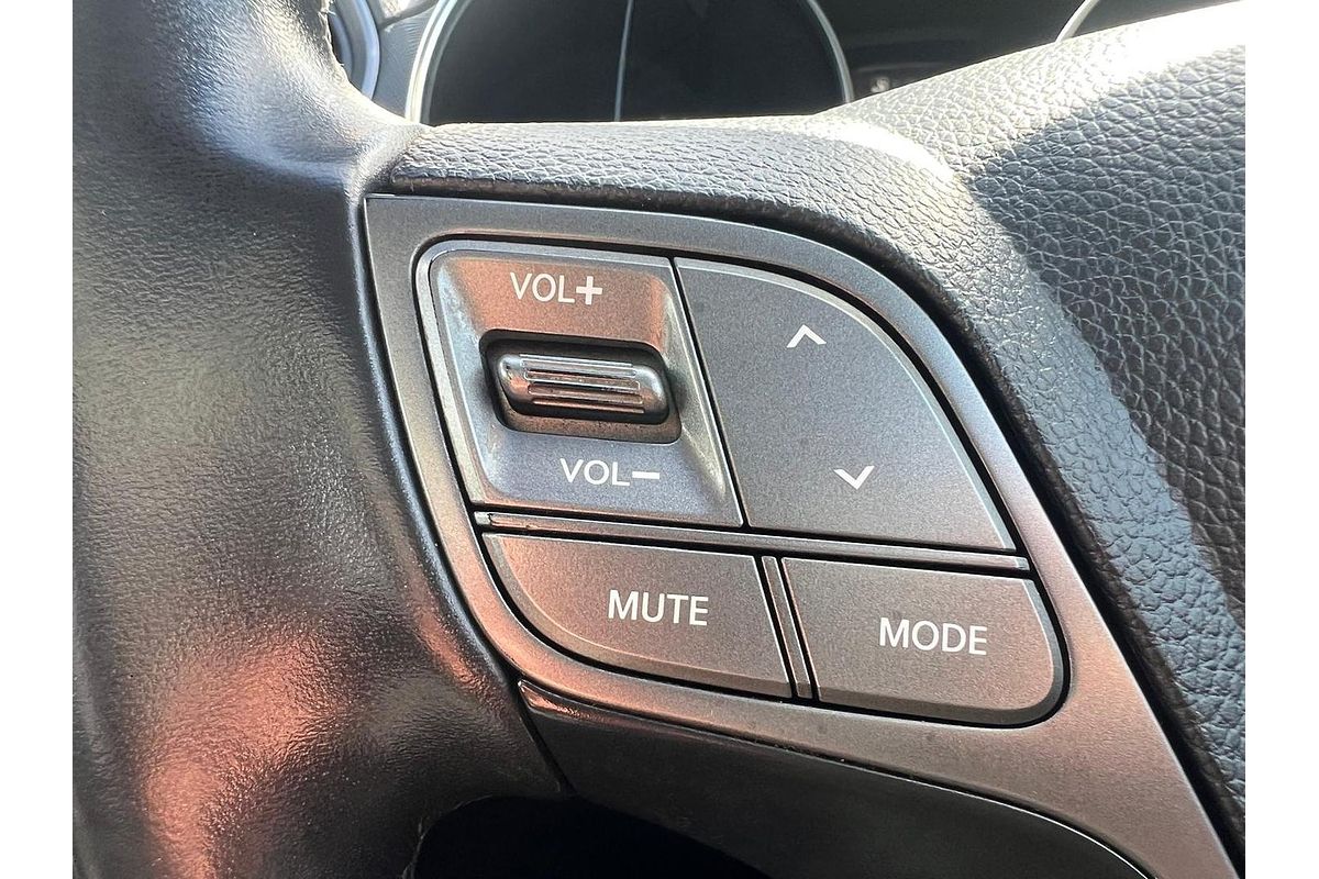 2013 Hyundai Santa Fe Highlander DM