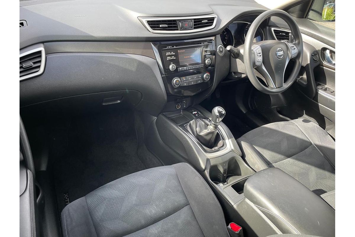 2015 Nissan X-TRAIL ST T32