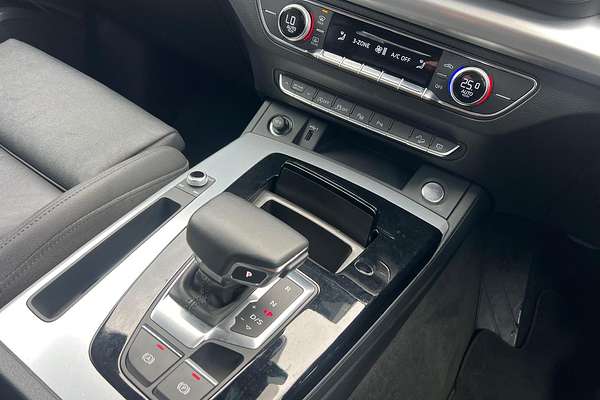 2023 Audi Q5 40 TDI S Line FY