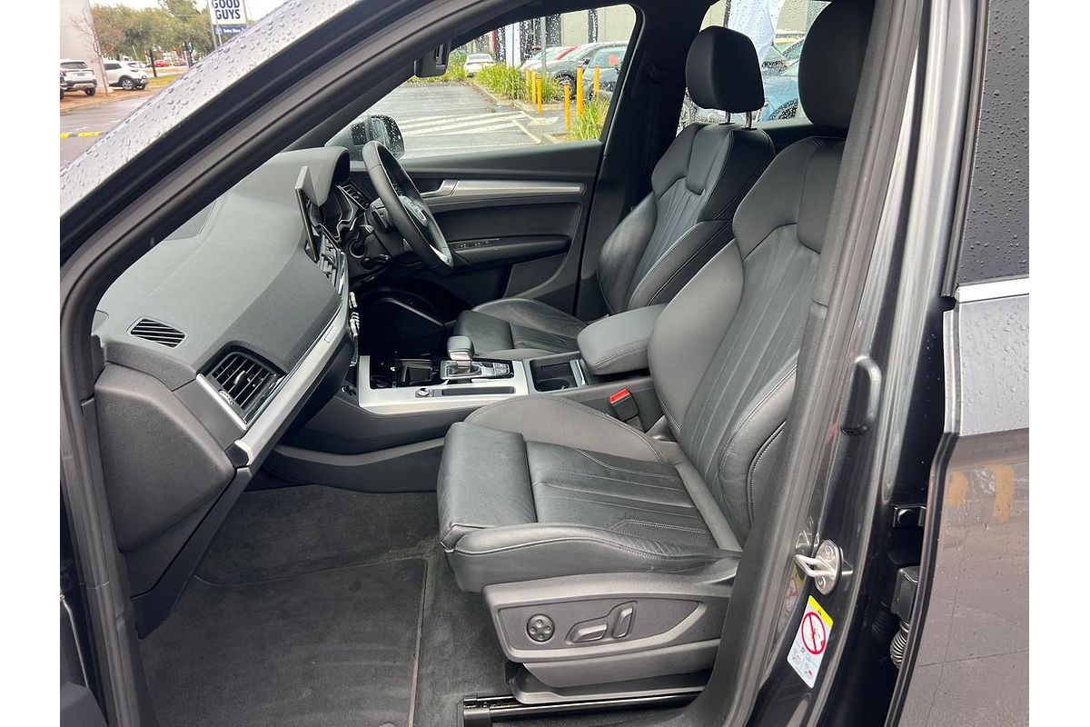 2023 Audi Q5 40 TDI S Line FY