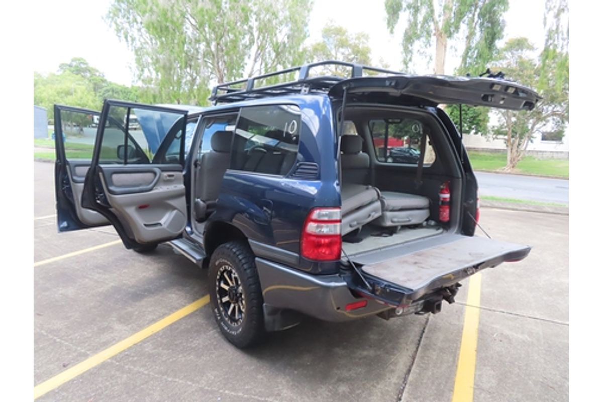 2004 Toyota Landcruiser GXL HDJ100R