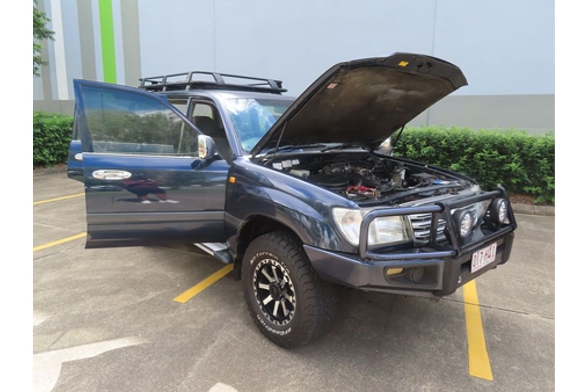 2004 Toyota Landcruiser GXL HDJ100R
