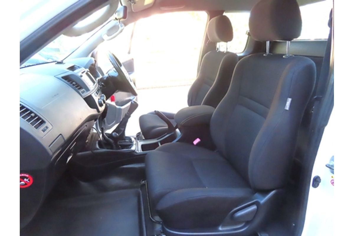 2014 Toyota Hilux SR KUN26R 4X4