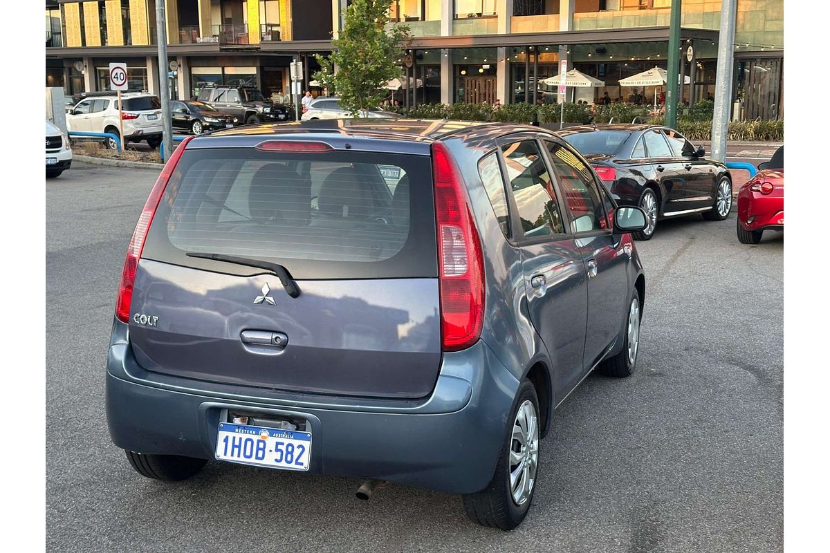 2005 Mitsubishi Colt LS RG