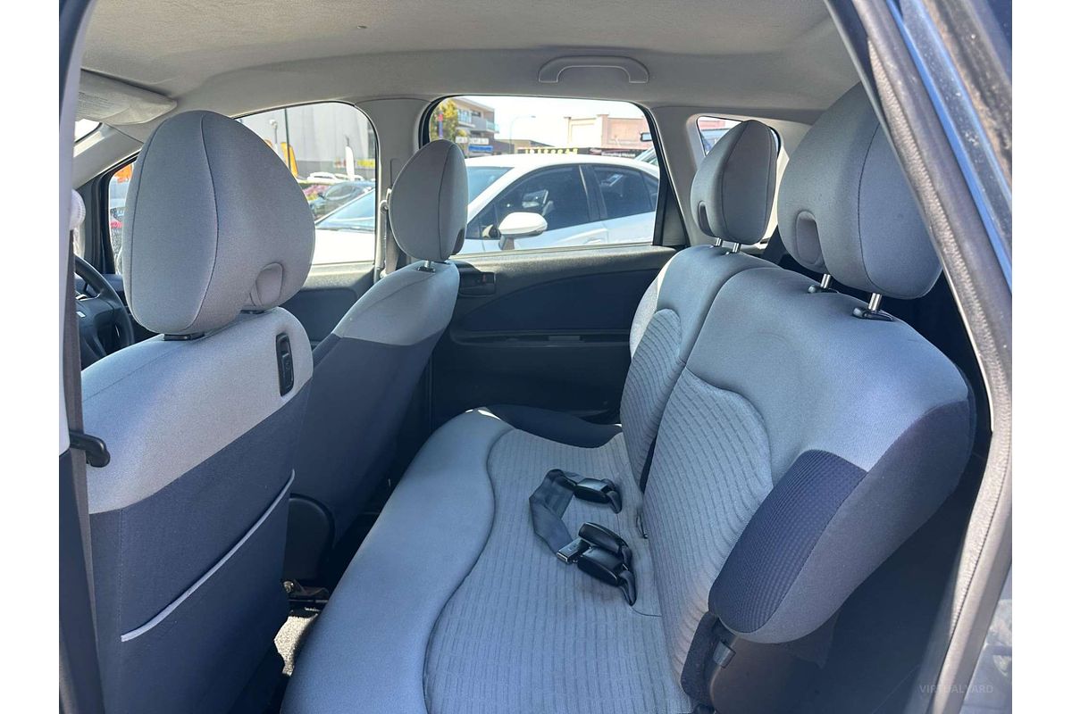 2005 Mitsubishi Colt LS RG