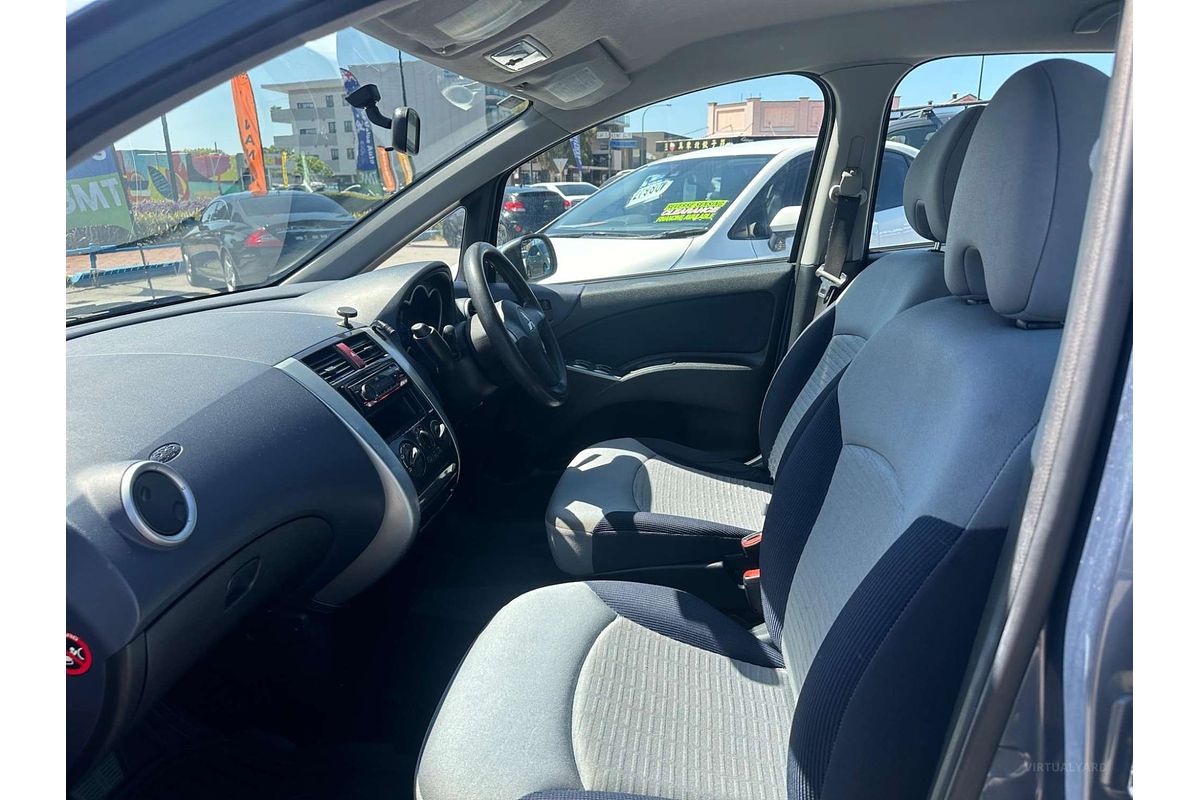 2005 Mitsubishi Colt LS RG