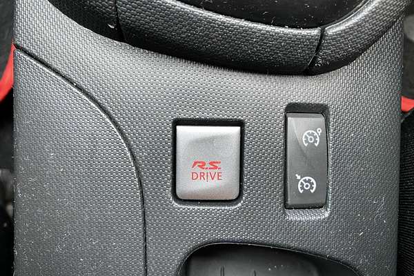 2014 Renault Clio R.S. 200 Sport IV B98