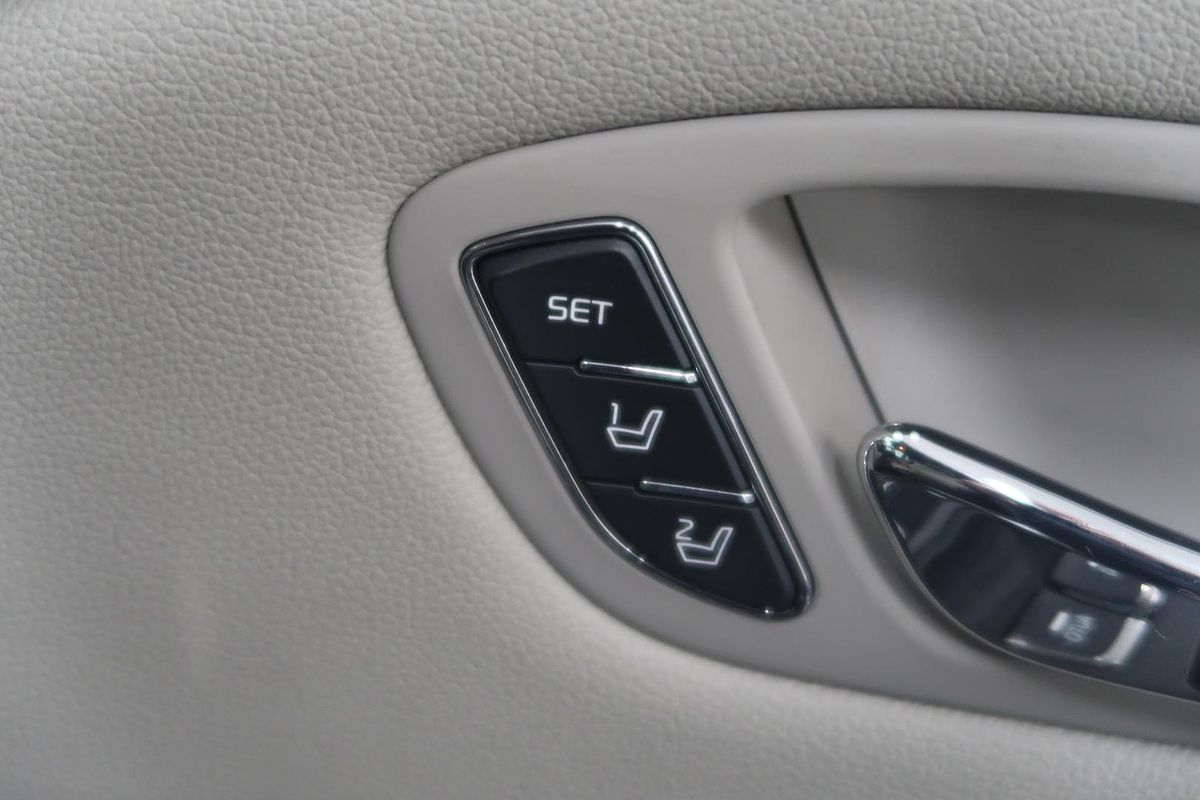 2020 Kia Carnival Platinum YP