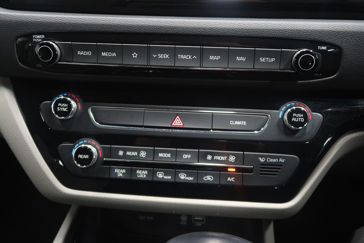 2020 Kia Carnival Platinum YP