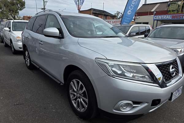 2016 Nissan Pathfinder ST R52