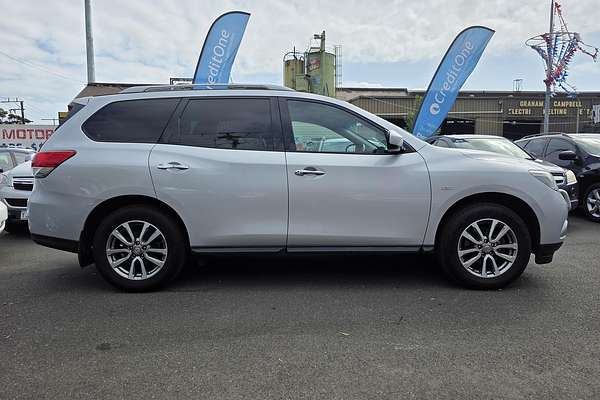 2016 Nissan Pathfinder ST R52