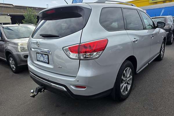 2016 Nissan Pathfinder ST R52