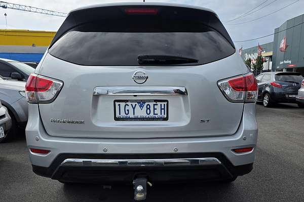 2016 Nissan Pathfinder ST R52