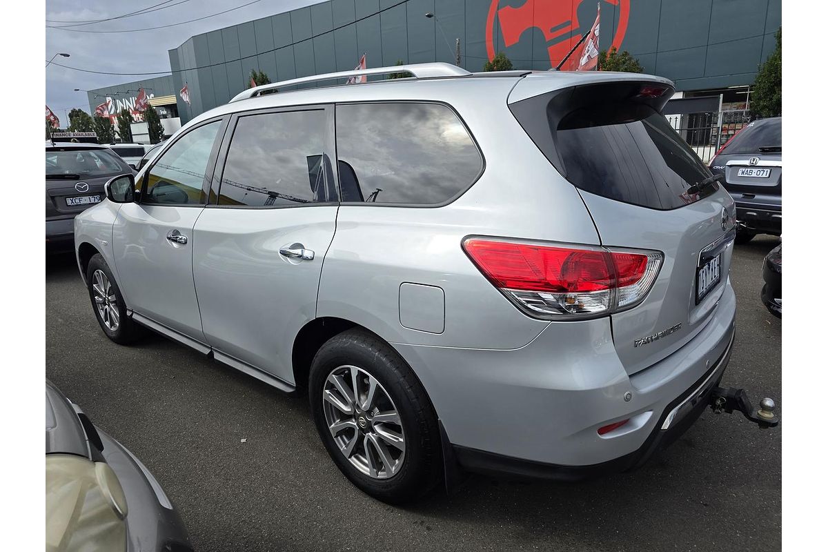 2016 Nissan Pathfinder ST R52