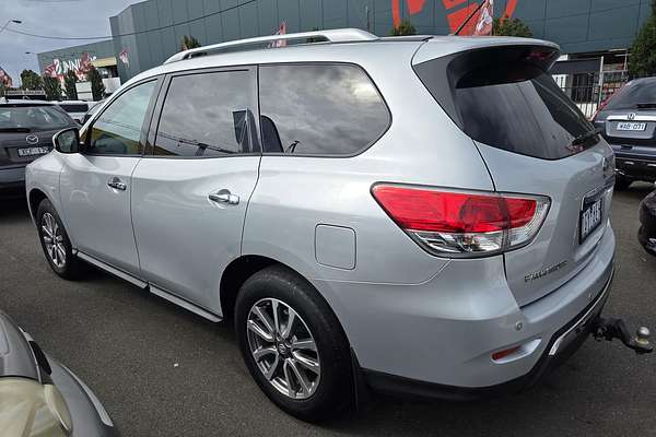 2016 Nissan Pathfinder ST R52