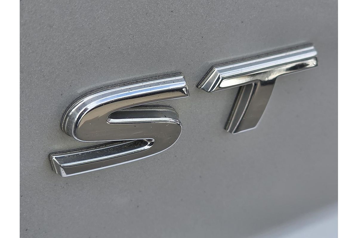 2016 Nissan Pathfinder ST R52
