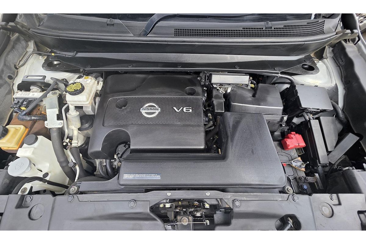 2016 Nissan Pathfinder ST R52