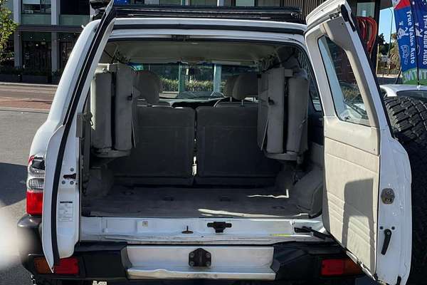 2003 Nissan Patrol ST GU III