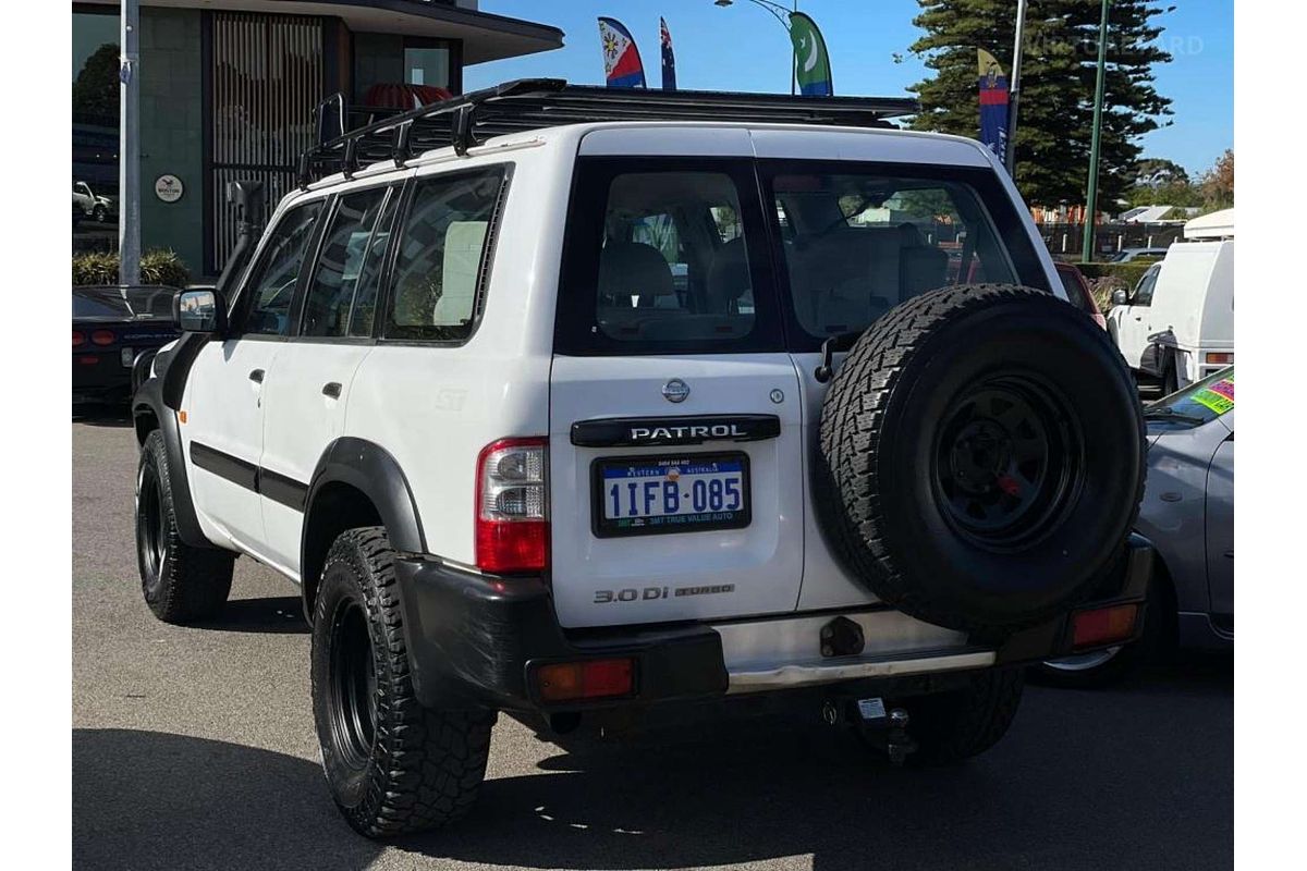2003 Nissan Patrol ST GU III