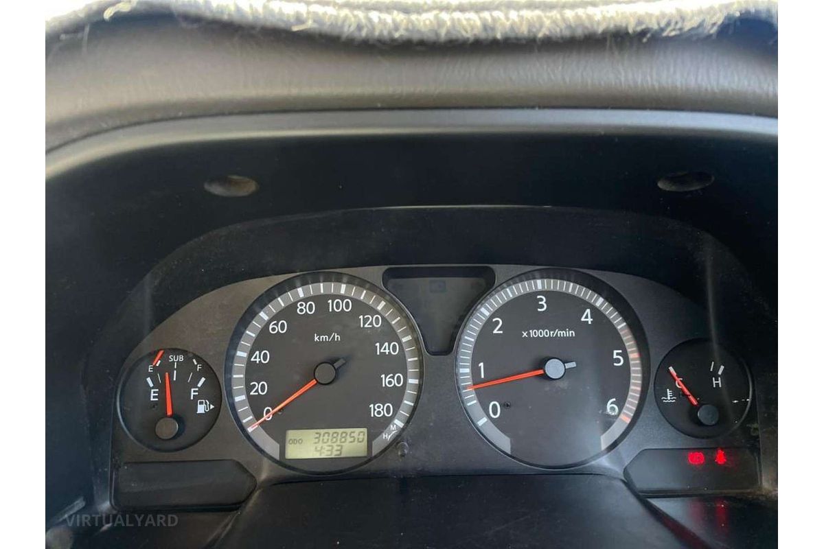 2003 Nissan Patrol ST GU III