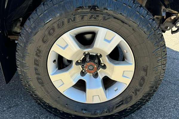 2007 Nissan Patrol ST GU IV