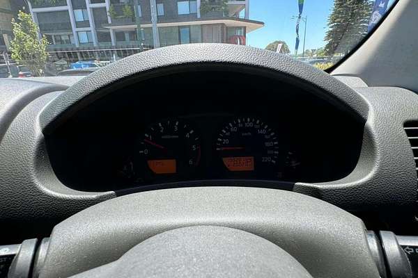 2013 Nissan Navara RX D40 Series 7