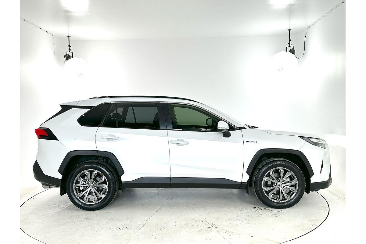 2024 Toyota RAV4 GXL AXAH52R