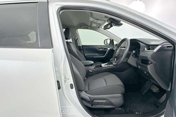 2024 Toyota RAV4 GXL AXAH52R