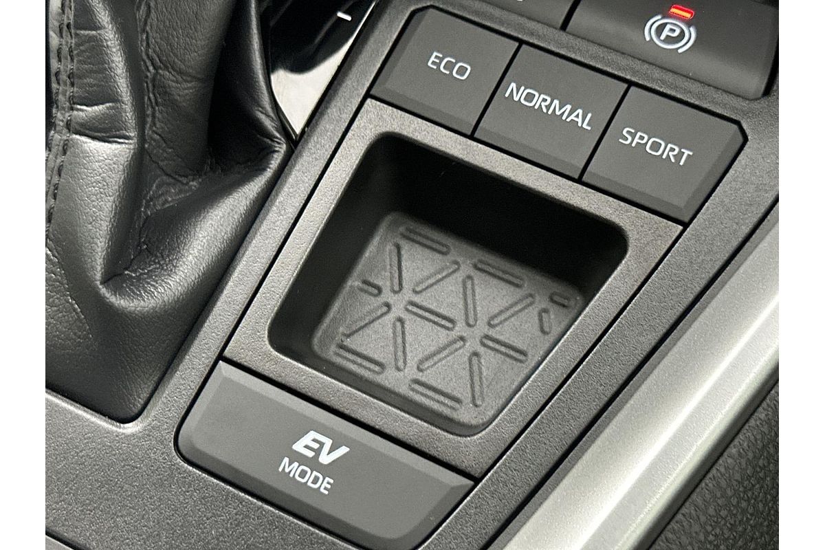 2024 Toyota RAV4 GXL AXAH52R
