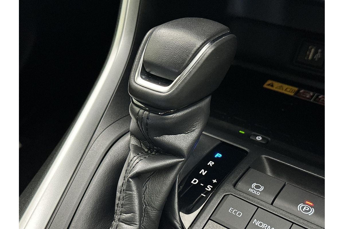 2024 Toyota RAV4 GXL AXAH52R