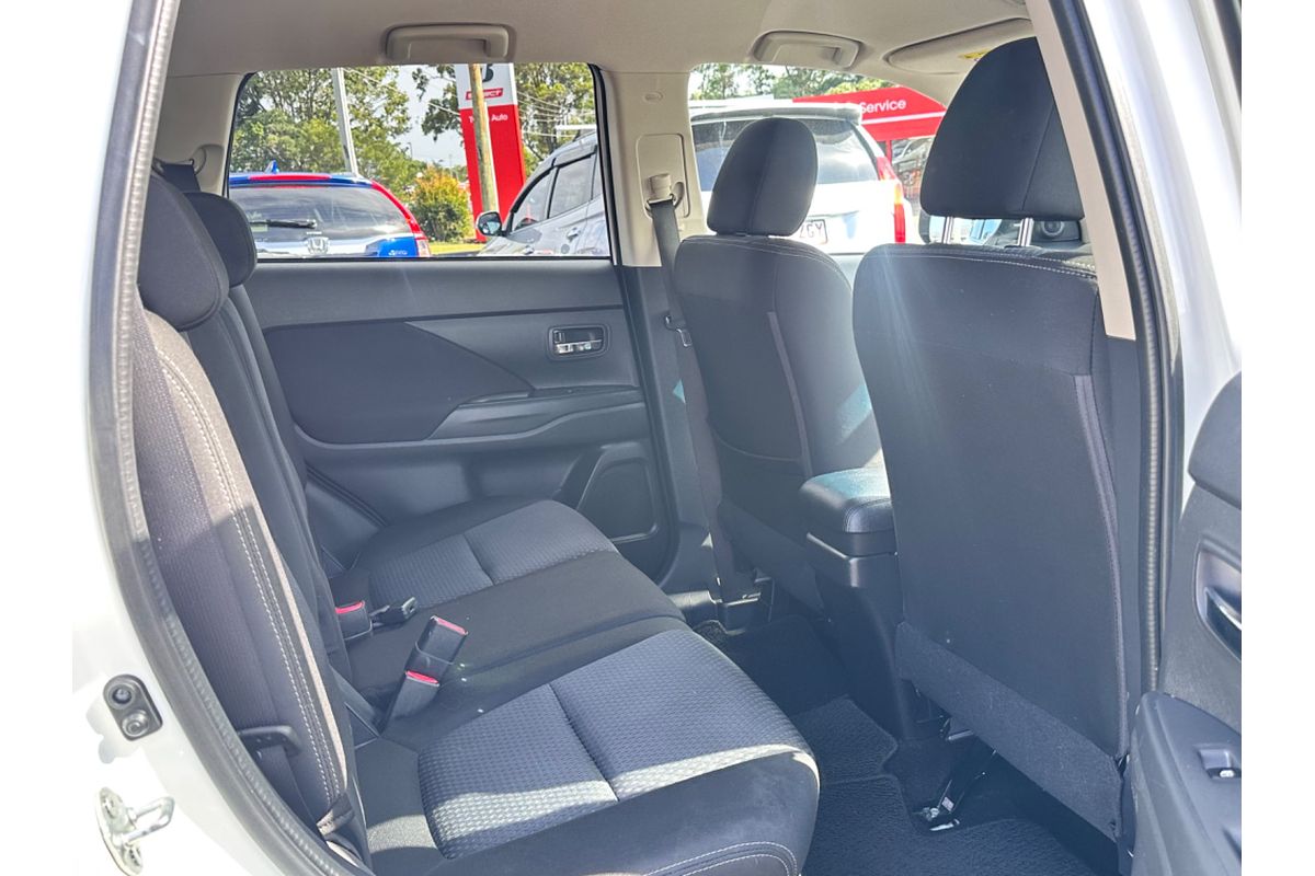 2017 Mitsubishi Outlander LS ZK