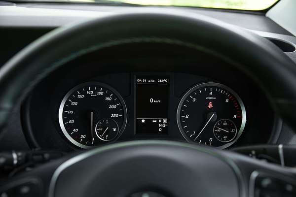 2021 Mercedes-Benz Valente 116CDI 447