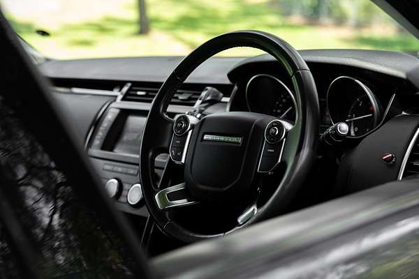 2017 Land Rover Discovery TD6 SE Series 5