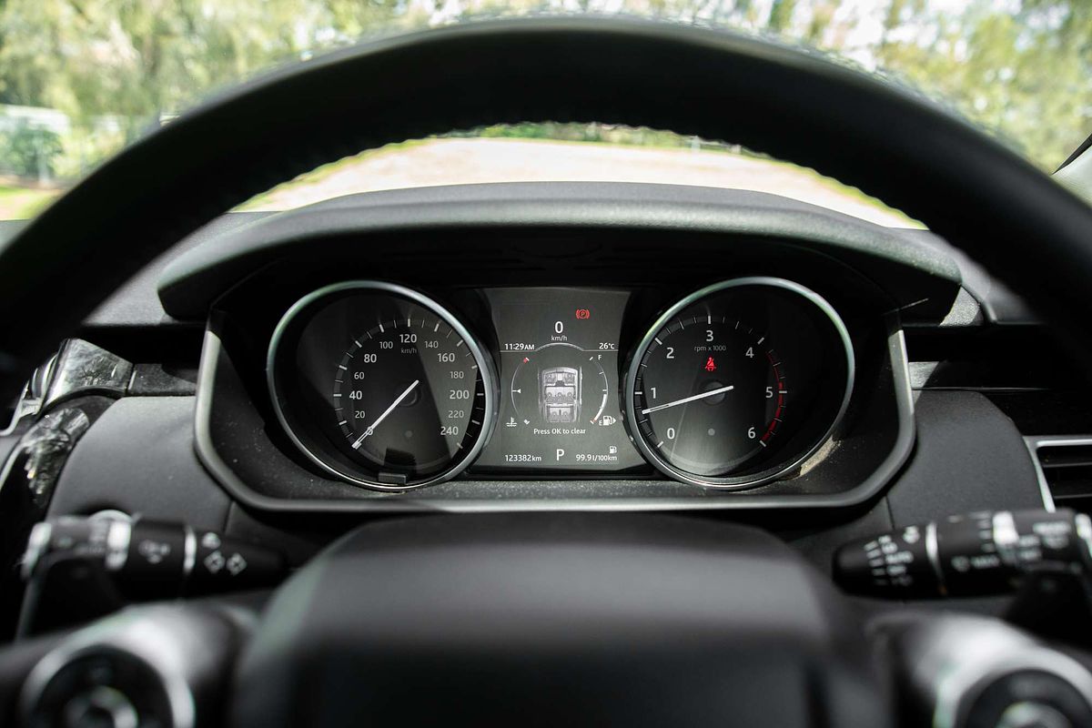 2017 Land Rover Discovery TD6 SE Series 5