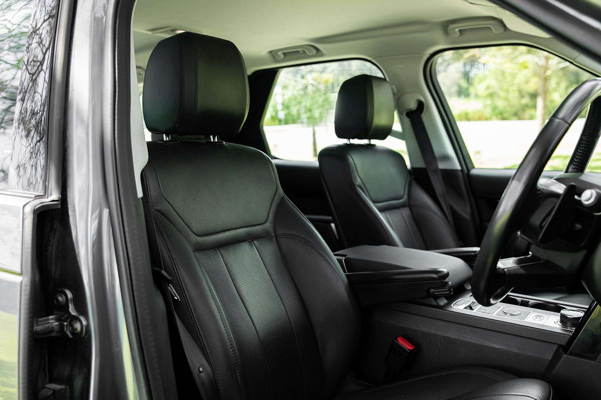 2017 Land Rover Discovery TD6 SE Series 5