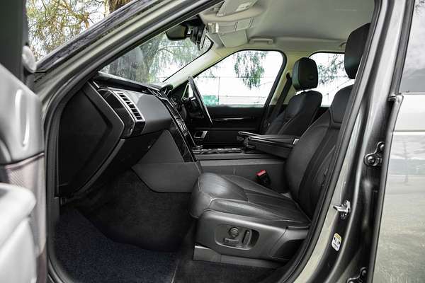 2017 Land Rover Discovery TD6 SE Series 5