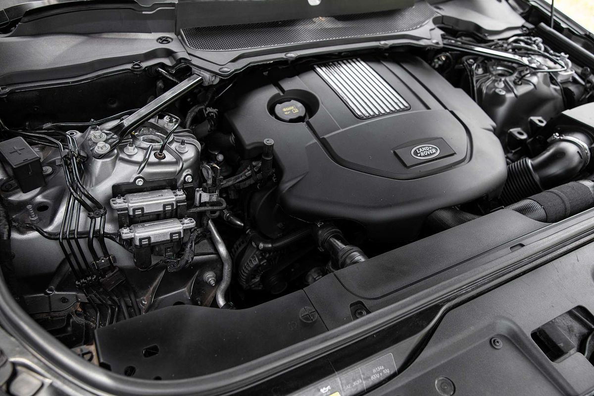 2017 Land Rover Discovery TD6 SE Series 5