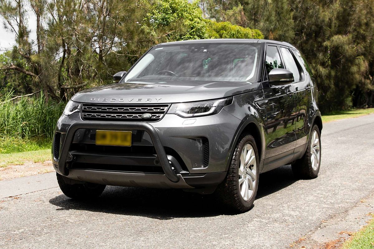 2017 Land Rover Discovery TD6 SE Series 5
