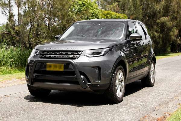 2017 Land Rover Discovery TD6 SE Series 5