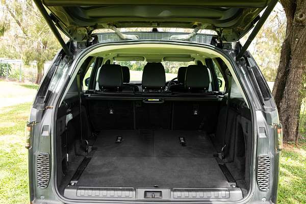2017 Land Rover Discovery TD6 SE Series 5