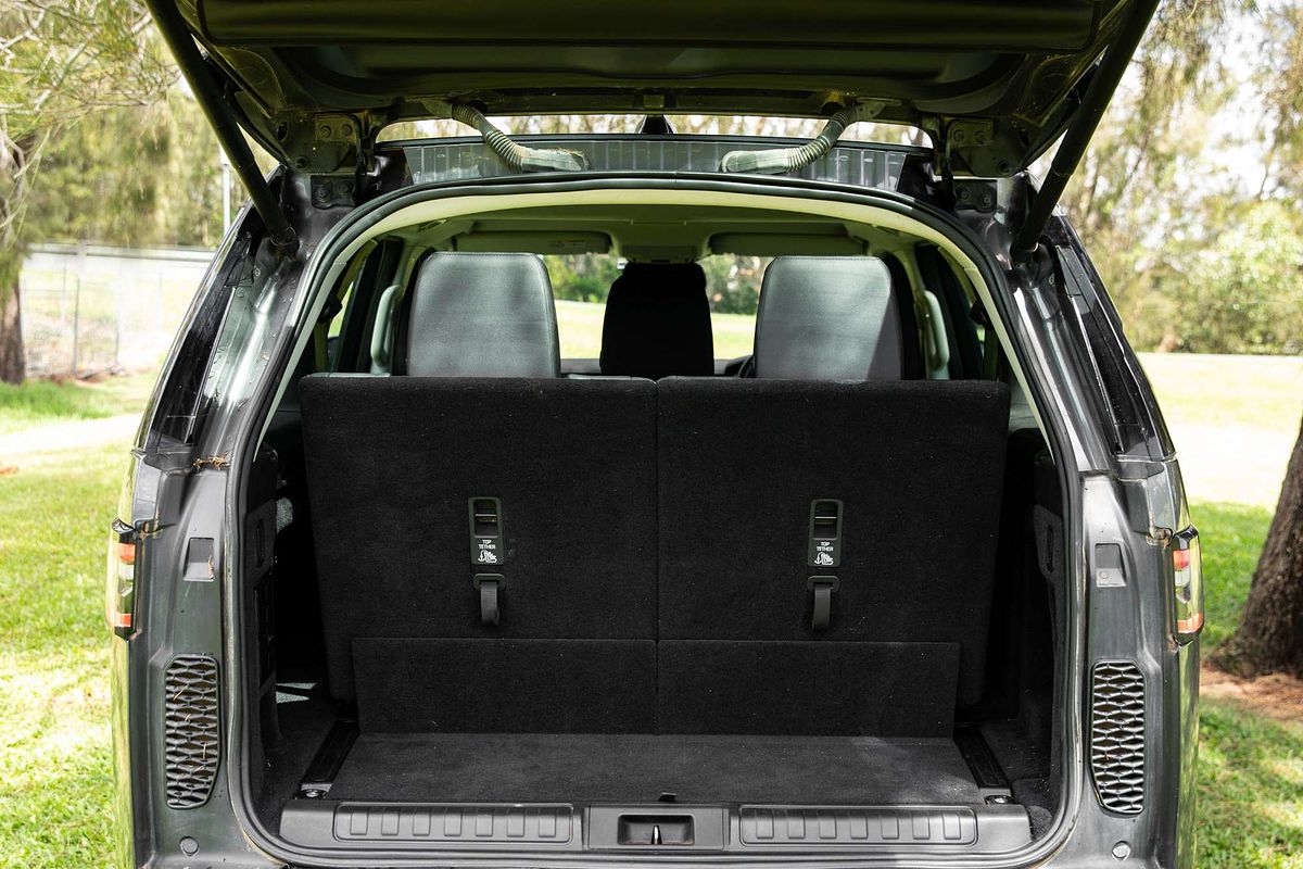 2017 Land Rover Discovery TD6 SE Series 5