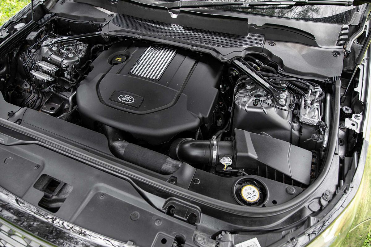 2017 Land Rover Discovery TD6 SE Series 5